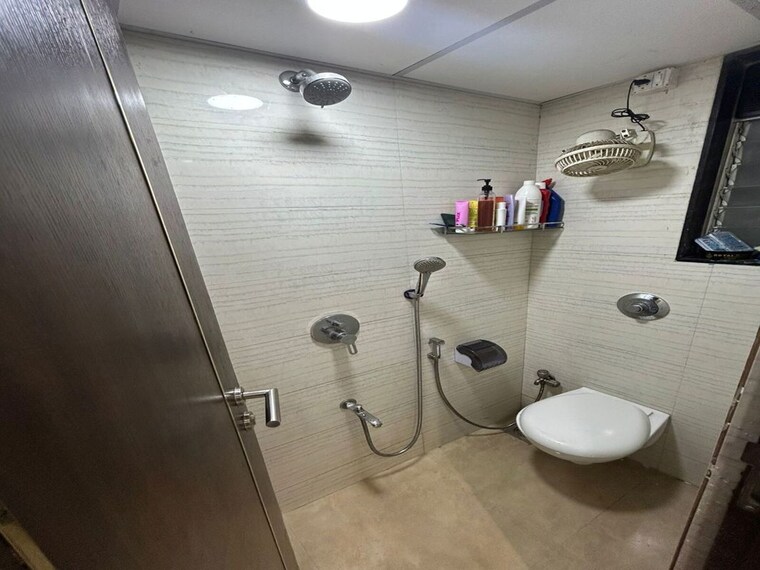 Bathroom, matunga east 2 Bedroom 650 Sq.Ft. Apartment In Matunga East Mumbai 10168936