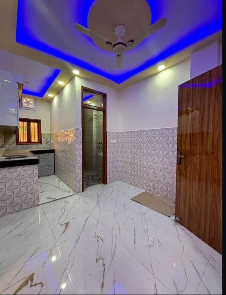 Bedroom, dwarka mor 5 Bedroom 50 Sq.Yd. Independent House In Dwarka Mor Delhi 10168945
