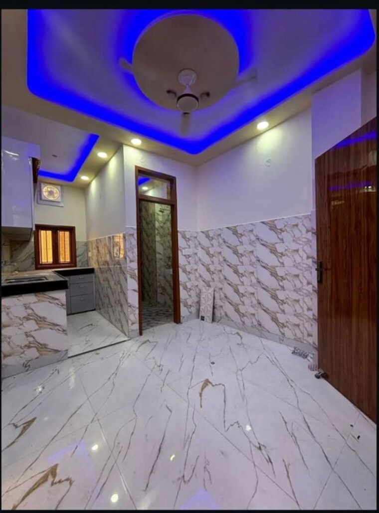 Bedroom, dwarka mor 5 Bedroom 50 Sq.Yd. Independent House In Dwarka Mor Delhi 10168945