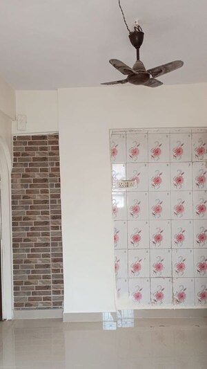 Bathroom in Studio Apartment at Shiv Savli Apartment, Dombivli West – for Rent