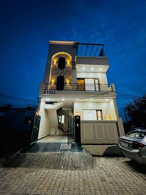 4 BHK Independent House For Sale in Sunny Enclave