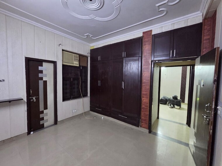 Room, abhinav-apartment-gurgaon 2 Bedroom 190 Sq.Yd. Builder Floor In Sector 9 Gurgaon 10168964