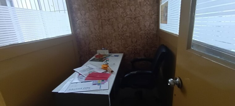 undefined, fraser road area Commercial Office Space 1600 Sq.Ft. In Fraser Road Area Patna 10147553