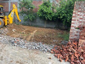  Plot – Exterior View View at Jaunapur - for Sale