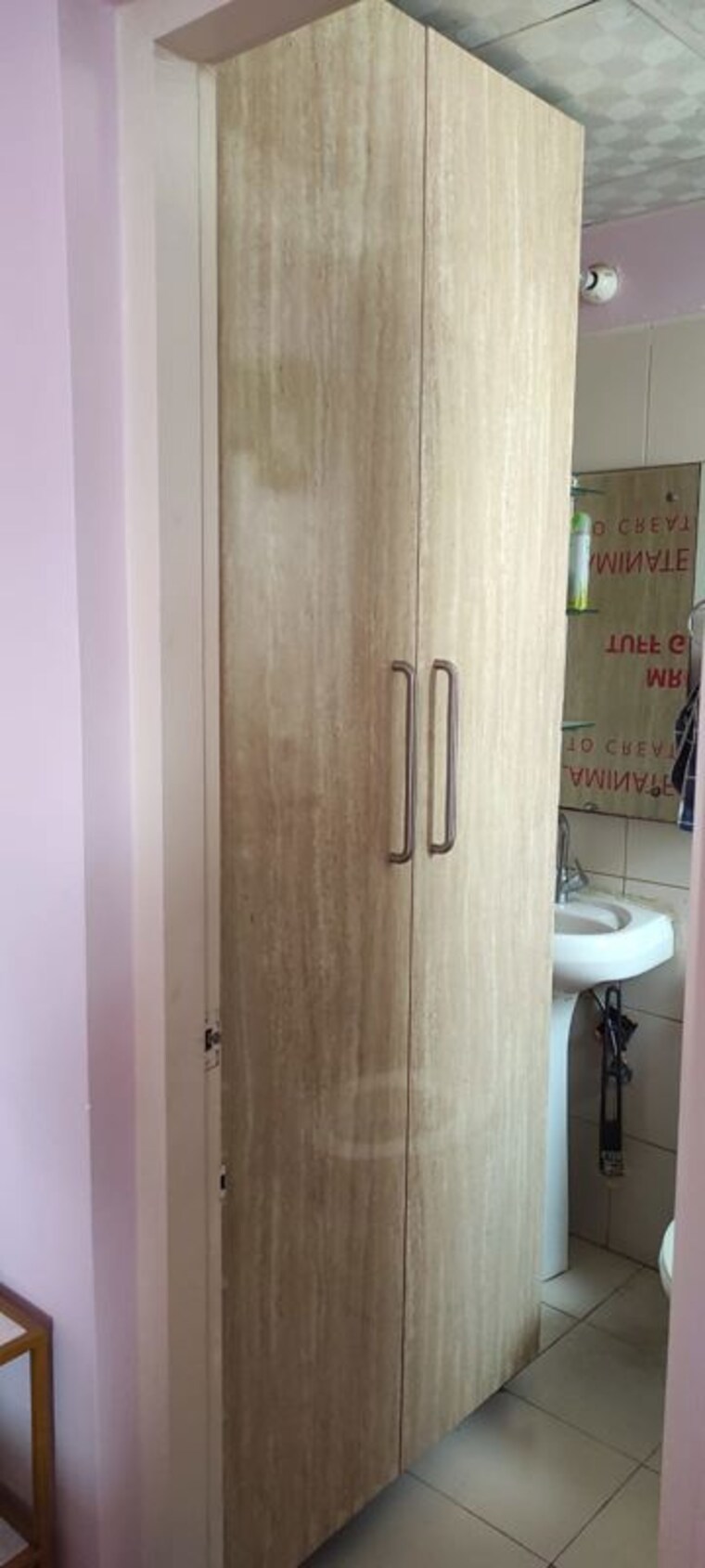 Bathroom, puri-pratham 2.5 Bedroom 1300 Sq.Ft. Apartment In Sector 84 Faridabad 10169040