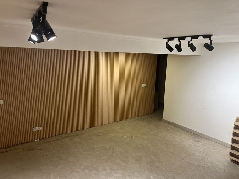 Team Area, east of kailash Commercial Office Space 750 Sq.Ft. In East Of Kailash Delhi 10168970