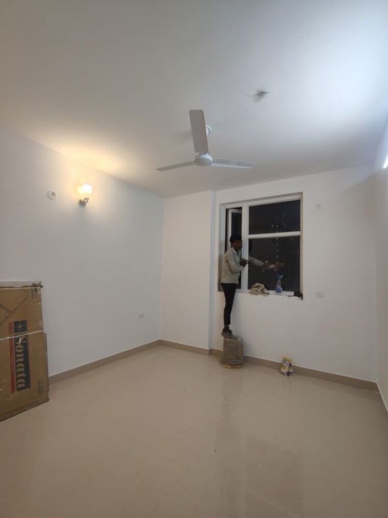 Room, omaxe-hazratganj-residency 2 Bedroom 1200 Sq.Ft. Apartment In Gomti Nagar Lucknow 9874656