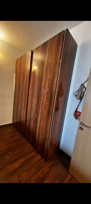 Furnished Amenities in 4 BHK Apartment at DLF New Town Heights II, Sector 86 – for Sale