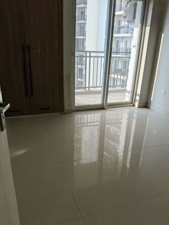 2 BHK + Servant Room 676 Sq.Ft. Apartment in Eldeco Live By The Greens