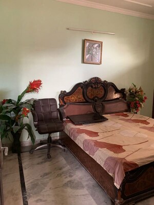 Bedroom in 2 BHK Builder Floor at Green Fields Colony – for Rent