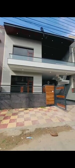 4 BHK Independent House For Sale in Sunny Enclave