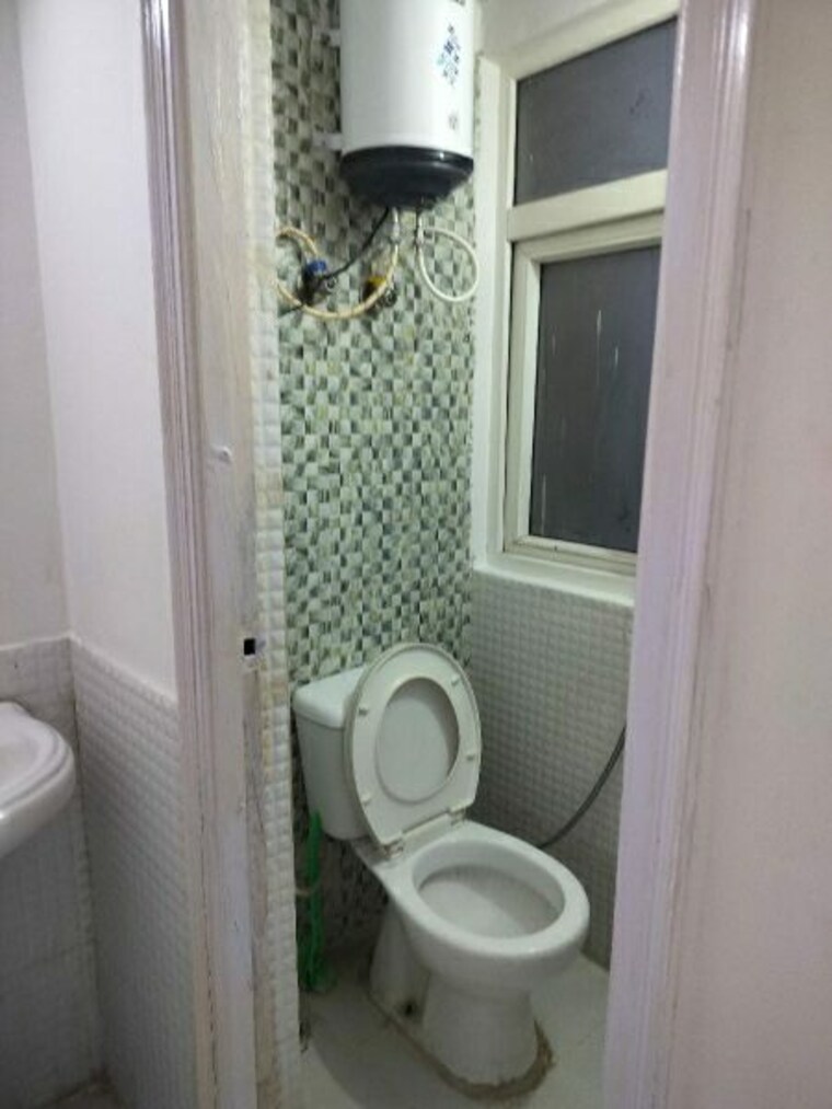 Bathroom, spring-meadows 2 Bedroom 970 Sq.Ft. Apartment In Tech Zone 4 Greater Noida Greater Noida 9329982