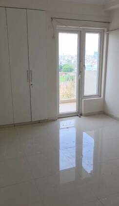 3 BHK Apartment For Rent in Pareena Micasa