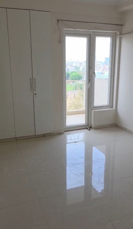 3 BHK Apartment For Rent in Pareena Micasa