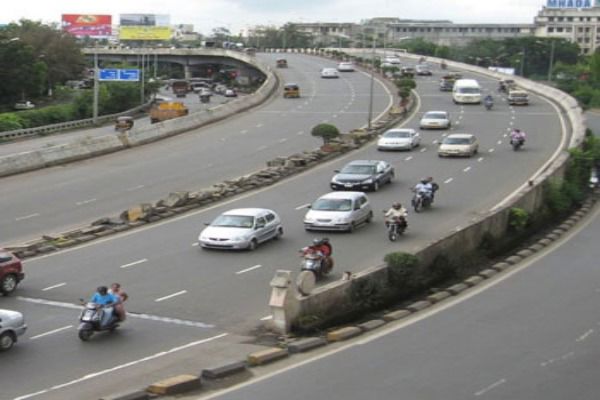 2 BHK 695 Sq.Ft. Apartment in Rustomjee Stella