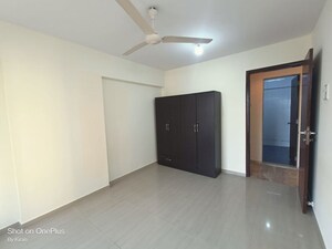 Room in 2 BHK Apartment at Shrishti Synchronicity, Chandivali – for Rent