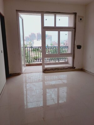 Room in 3 BHK Apartment at Omaxe Hazratganj Residency, Gomti Nagar – for Sale
