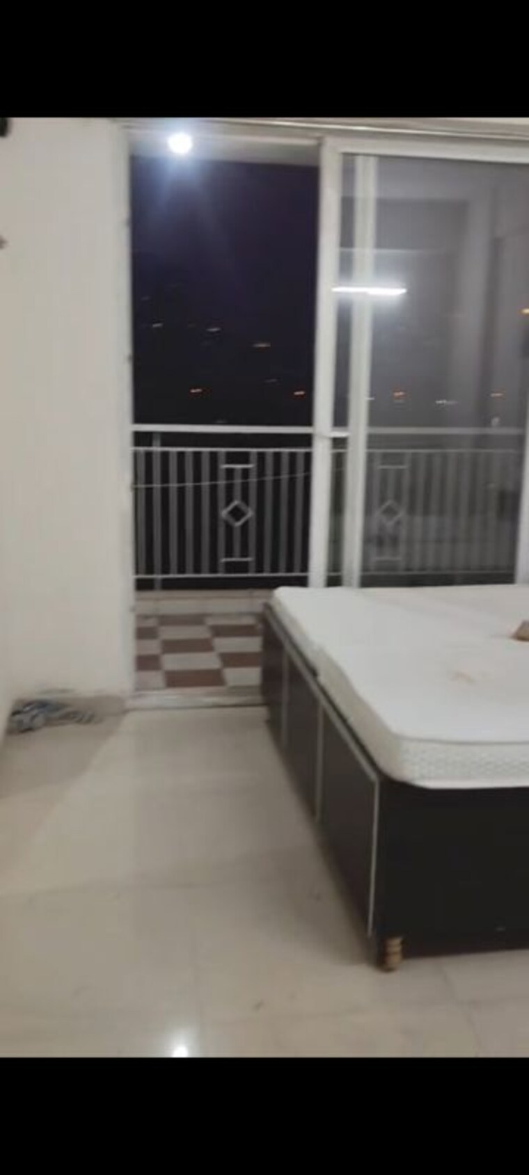 Bathroom, shree-vardhman-green-court 1 Bedroom 418 Sq.Ft. Apartment In Sector 90 Gurgaon 10169294