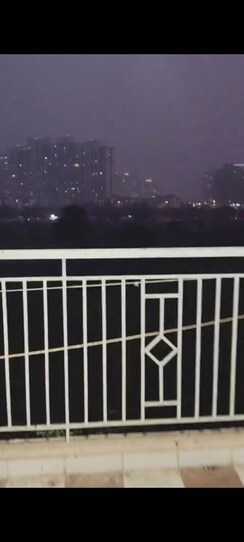 1 BHK + Servant Room Apartment For Rent in Shree Vardhman Green Court