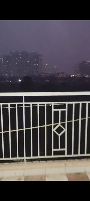 1 BHK Apartment For Rent in Shree Vardhman Green Court, Sector 90