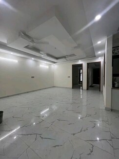 3 BHK + Servant Room Apartment For Rent in Palm Residency Chhatarpur