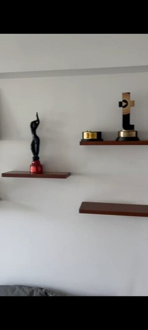 Furnished Amenities in 1 BHK Apartment at Pruthi Apartment, Santacruz East – for Rent