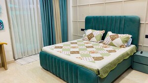 Bedroom in 3 BHK Builder Floor at Sector 46 – for Rent