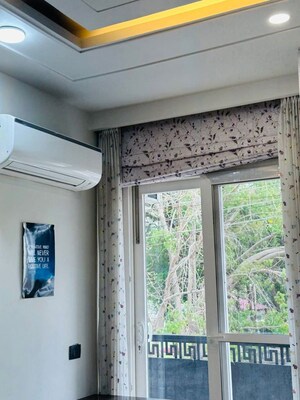 Room in 3 BHK Builder Floor at Sector 46 – for Rent