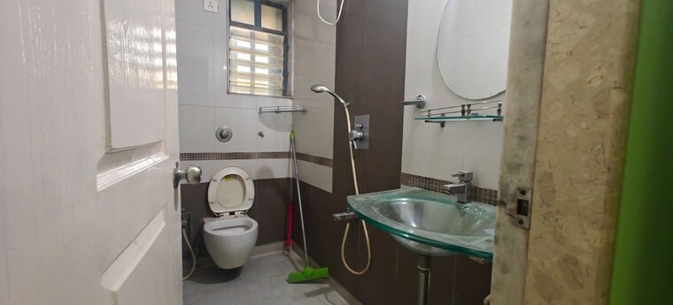 Bathroom, dedhia-palatial-height 2 Bedroom 1050 Sq.Ft. Apartment In Powai Mumbai 10169396