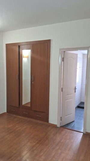 Building Lobby in 3.5 BHK Apartment at Bestech Park View City 2, Sector 49 – for Rent