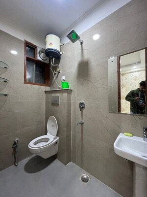 Bathroom in 2 BHK Apartment at Palm Residency Chhatarpur, Chattarpur – for Rent