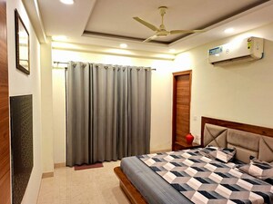 Bedroom in 3 BHK Builder Floor at Vipul World Floors, Sector 48 – for Rent