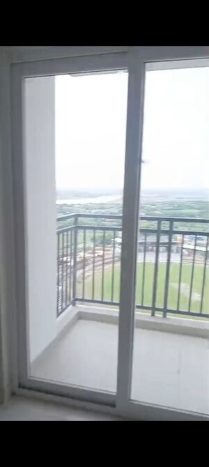 3 BHK Apartment For Rent in Eldeco Live By The Greens, Sector 150