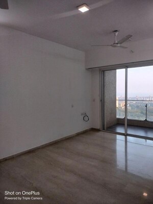 2 BHK Apartment For Rent in LnT Realty Crescent Bay, Parel