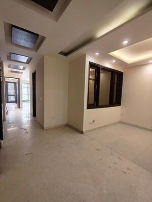 Room in 3 BHK Builder Floor at Greater Kailash – for Sale