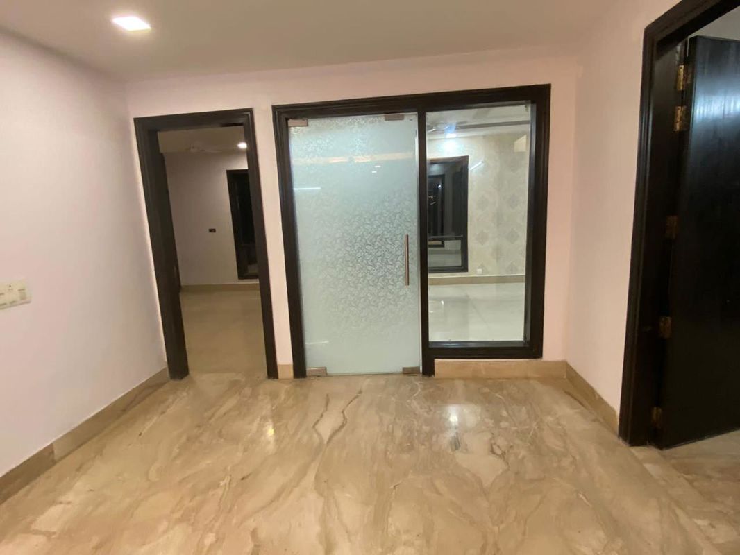 3 BHK + Extra Room Builder Floor For Rent in Rajouri Garden