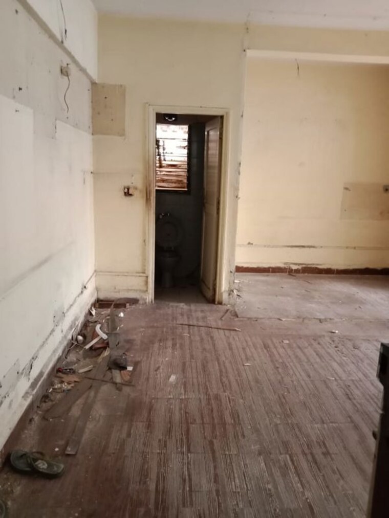 Room, mayuresh-cosmos Commercial Office Space 600 Sq.Ft. In Cbd Belapur Sector 11 Navi Mumbai 10169594