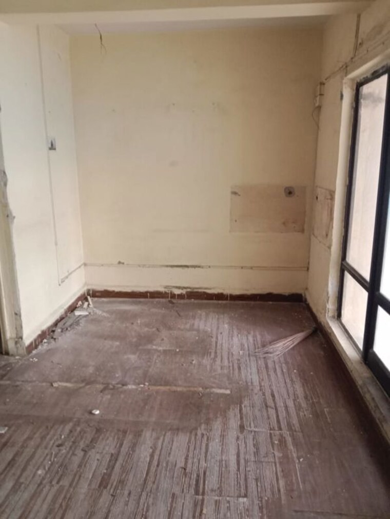 Bathroom, mayuresh-cosmos Commercial Office Space 600 Sq.Ft. In Cbd Belapur Sector 11 Navi Mumbai 10169594