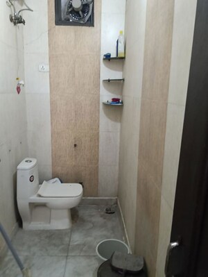Bathroom in 1.5 BHK Builder Floor at Subhash Nagar – for Rent