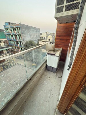 Balcony in 2 BHK Builder Floor at Dwarka Mor – for Rent