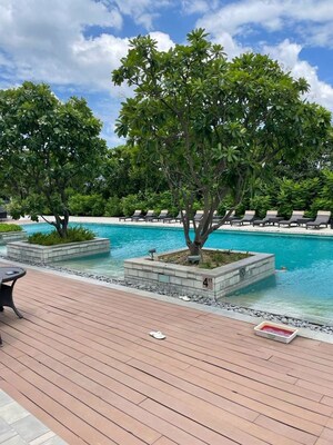 Swimming Pool in 4 BHK Apartment at M3M Merlin, Sector 67 – for Rent