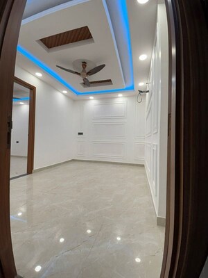 Room in 3 BHK Builder Floor at Govindpuri – for Sale