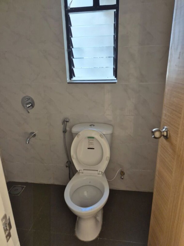 Bathroom, kumar-palaash-a 2 Bedroom 790 Sq.Ft. Apartment In Wadgaon Sheri Pune 10169653