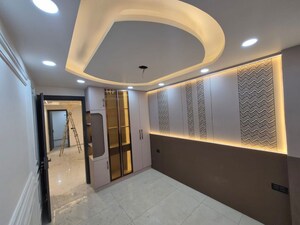 Bedroom in 3 BHK Builder Floor at Dwarka Mor – for Rent