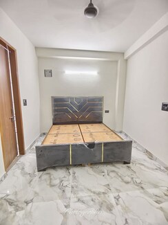 1 BHK Builder Floor For Rent in Saket