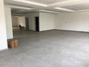  Warehouse For Rent in Sector 63