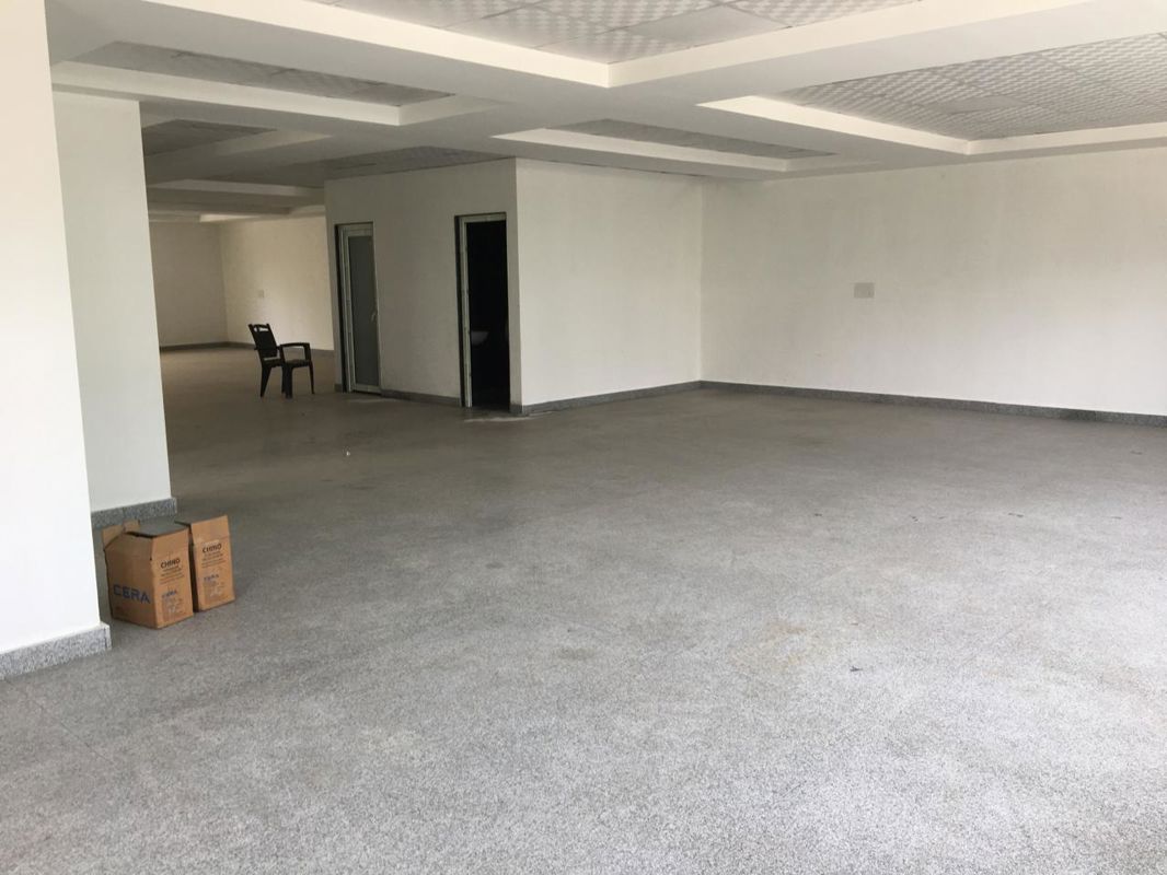 Warehouse For Rent in Sector 63