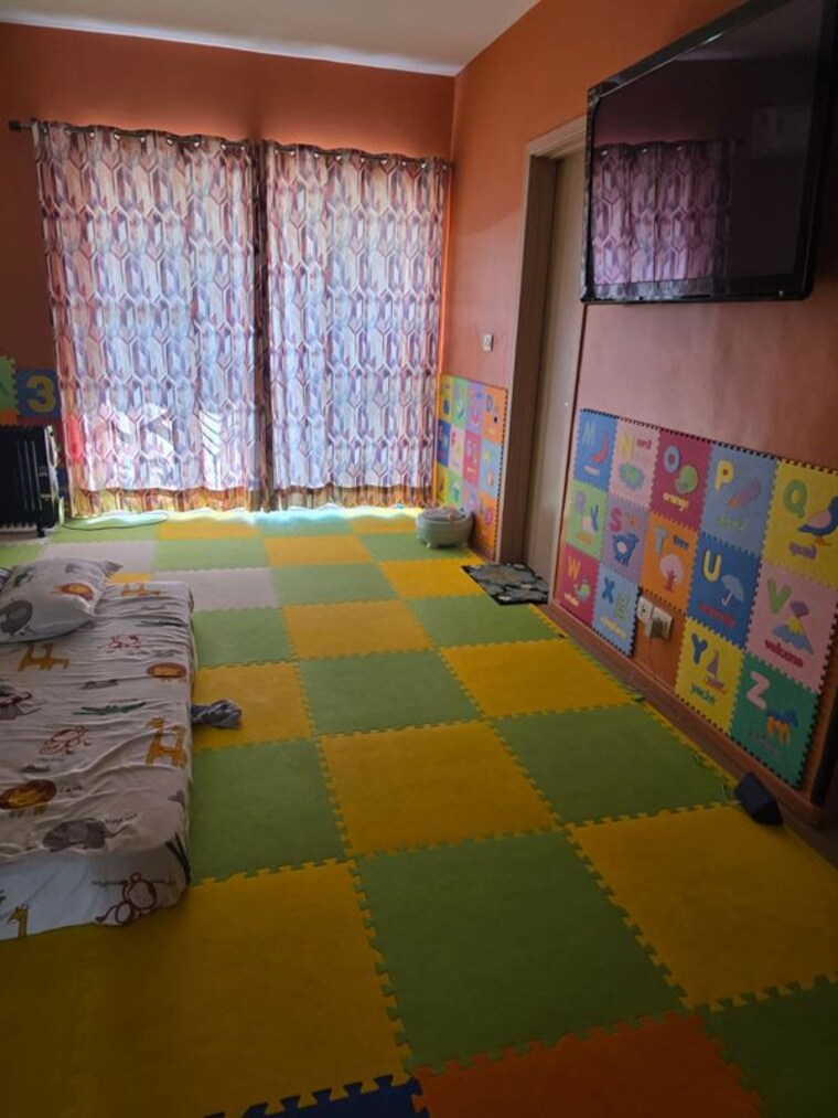 Bedroom, dlf-new-town-heights-ii 5 Bedroom 3400 Sq.Ft. Villa In Sector 86 Gurgaon 10169737