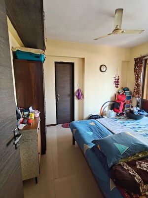 Bedroom in 2 BHK Apartment at Arkade Serene, Malad West – for Rent