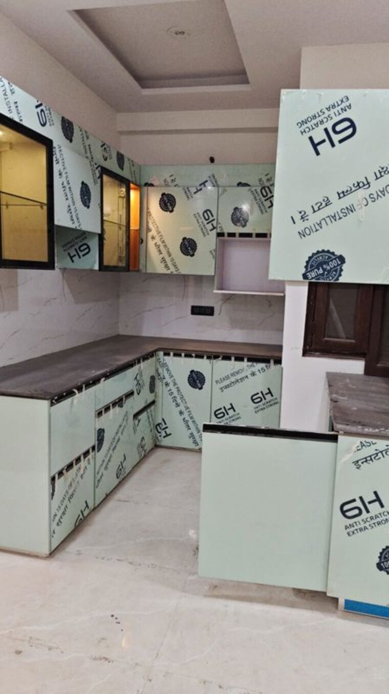 Kitchen, rakesh marg 3 Bedroom 150 Sq.Yd. Builder Floor In Rakesh Marg Ghaziabad 10169774